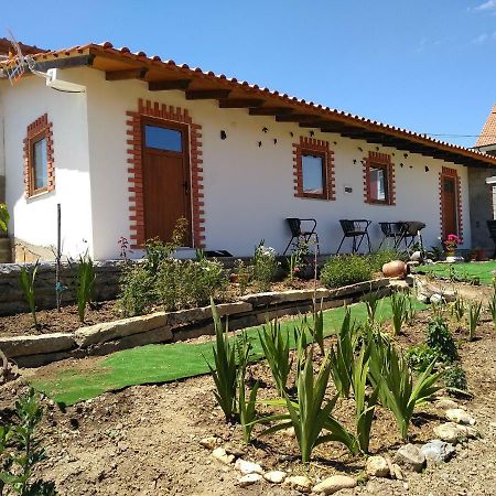 Casas De Campo Podence Macedo de Cavaleiros Luaran gambar